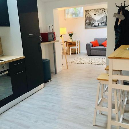 Chaleureux Et Spacieux Appartement De Centre-Ville - Lit King Size - Netflix แชร์บูร์ก อ็อง กงต็องแต็ง ภายนอก รูปภาพ