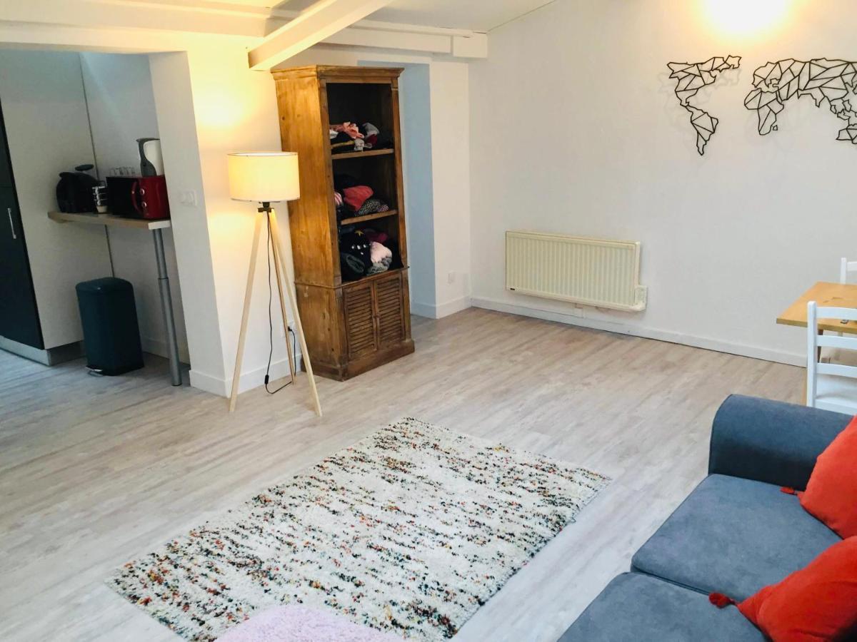 Chaleureux Et Spacieux Appartement De Centre-Ville - Lit King Size - Netflix แชร์บูร์ก อ็อง กงต็องแต็ง ภายนอก รูปภาพ
